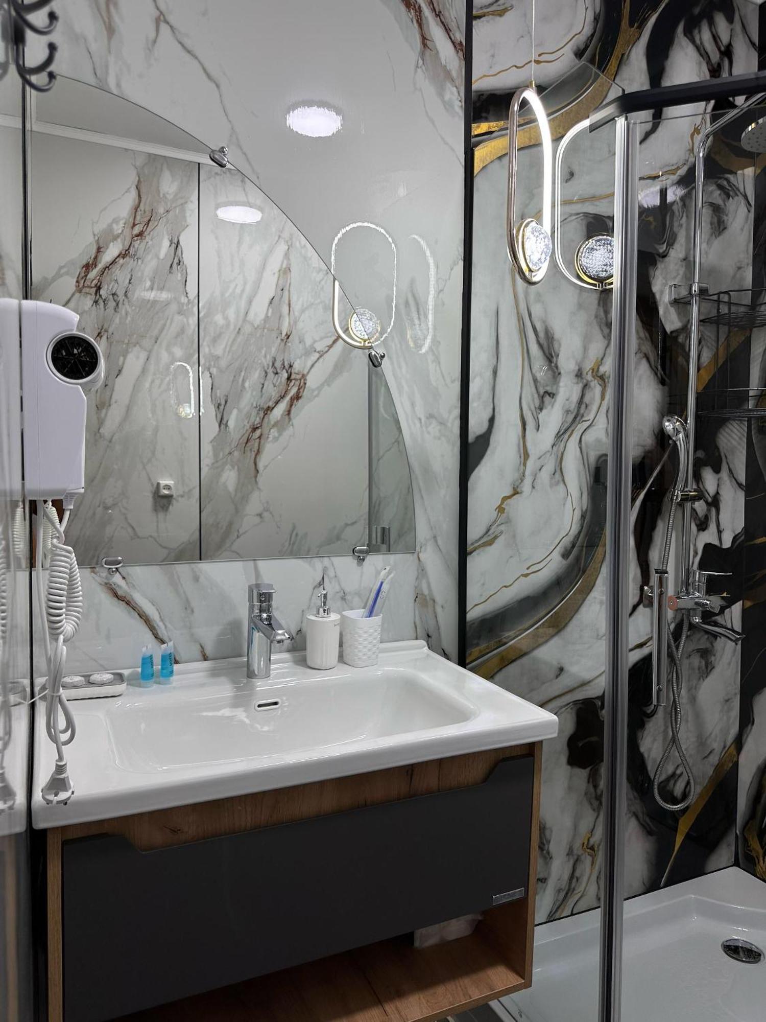 Vavilon Apartment Каракол Екстериор снимка