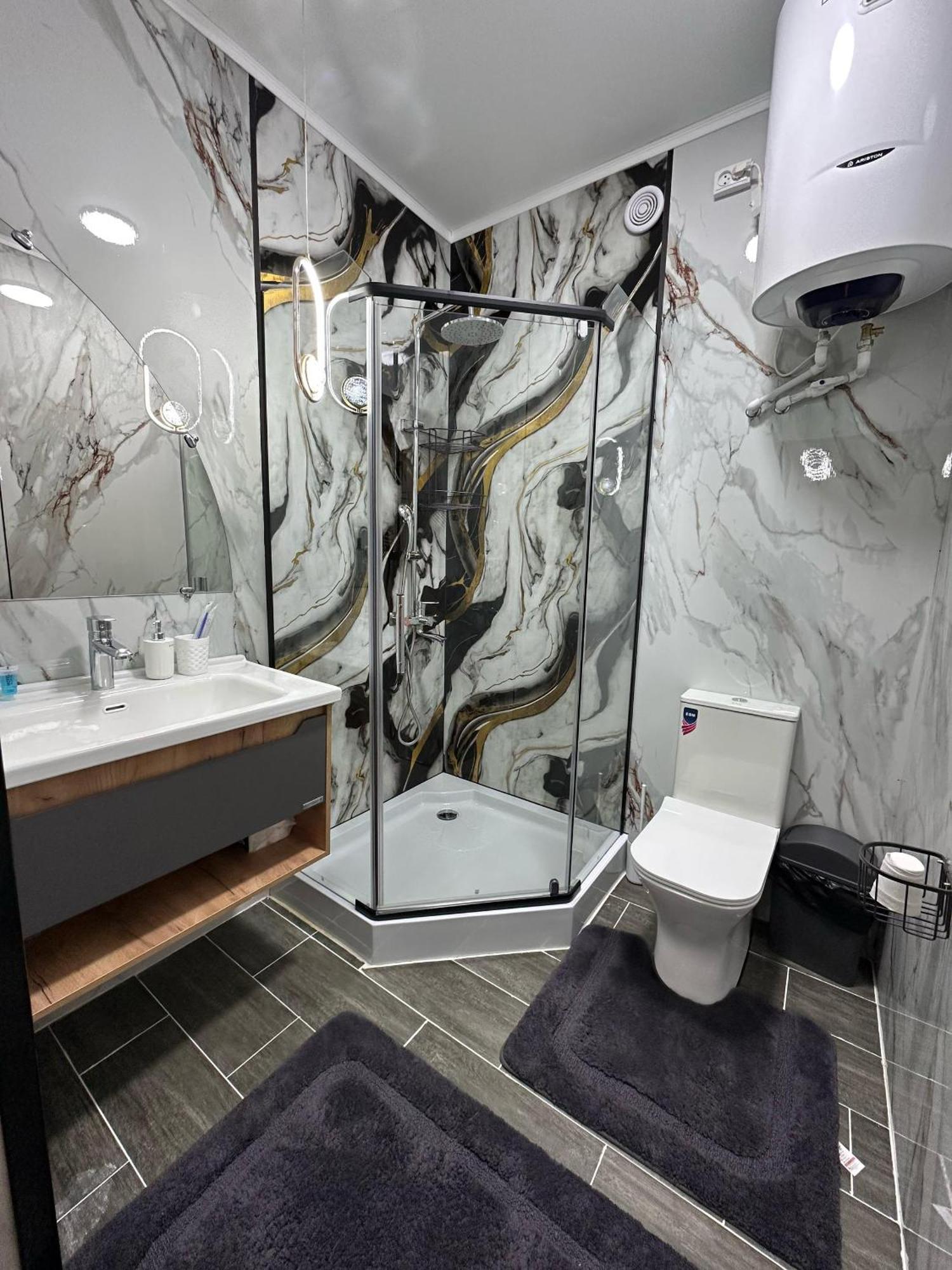Vavilon Apartment Каракол Екстериор снимка